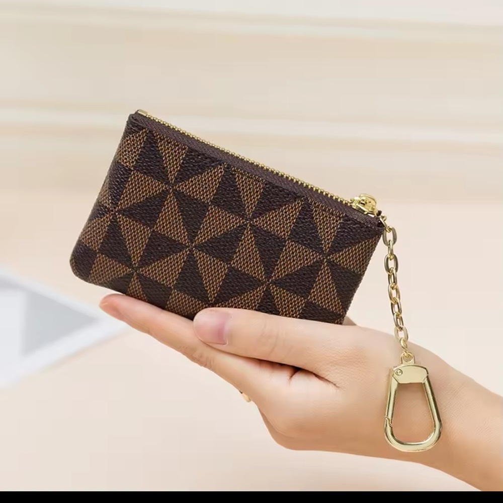 BROWN COIN POUCH